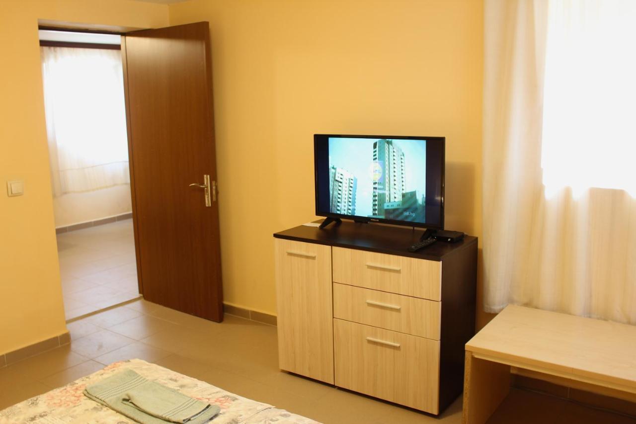 Guest House "Emily" In Troshevo Warna Exterior foto